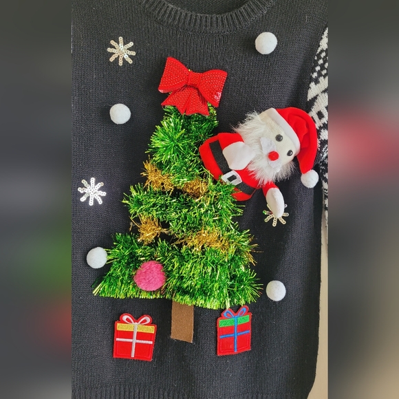 No Boundaries Ugly Christmas Sweater Juniors Size Small Tree Santa - Picture 2 of 4